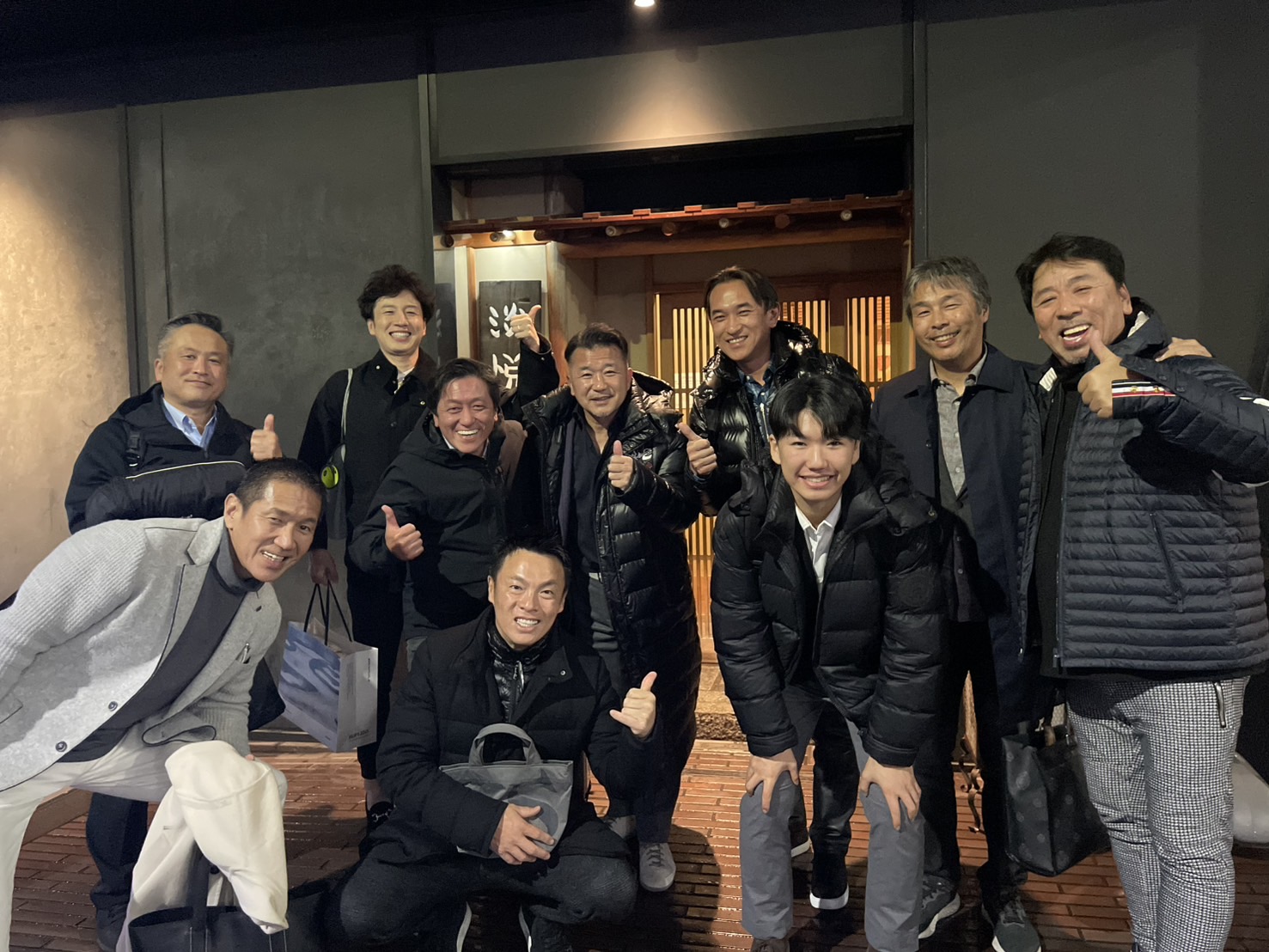 【協賛企業様との忘年会を開催】